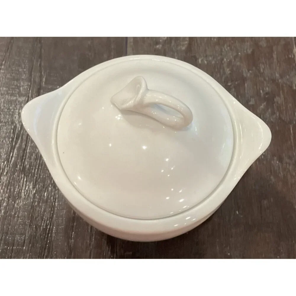 Mikasa Classic Flair White Embossed Calla Lilies Sugar Bowl With‎ Lid